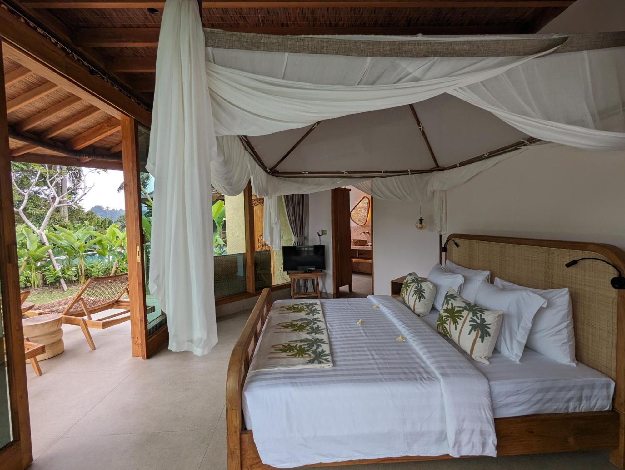 Puri Dajuma Terrace Eco Lodge & Spa Selemadeg  エクステリア 写真